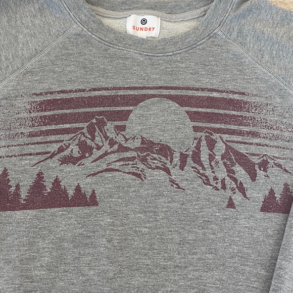 Sundry Mountains Sweatshirt Size 1 (Small) Vintage Soft Feel - Picture 2 of 8